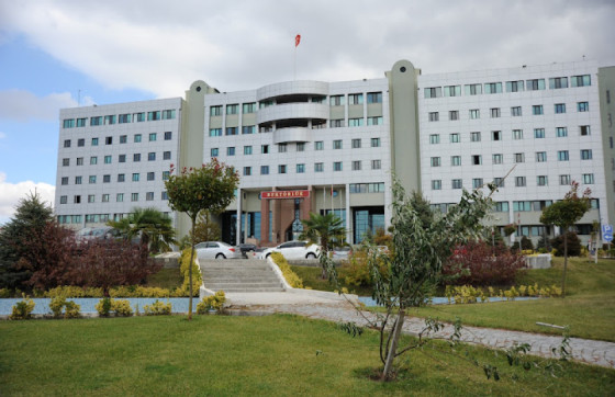 BALIKESİR ÜNİVERSİTESİ REKTÖRLÜK BİNASI