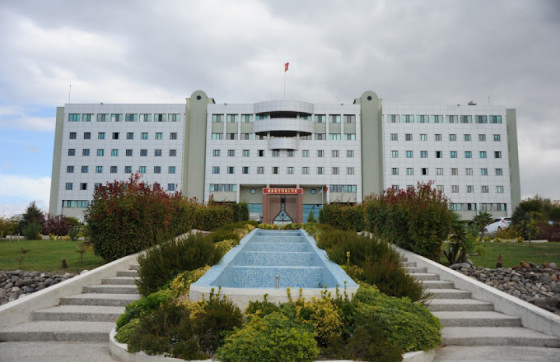 BALIKESİR ÜNİVERSİTESİ REKTÖRLÜK BİNASI